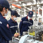 中设新一批口罩机热卖中